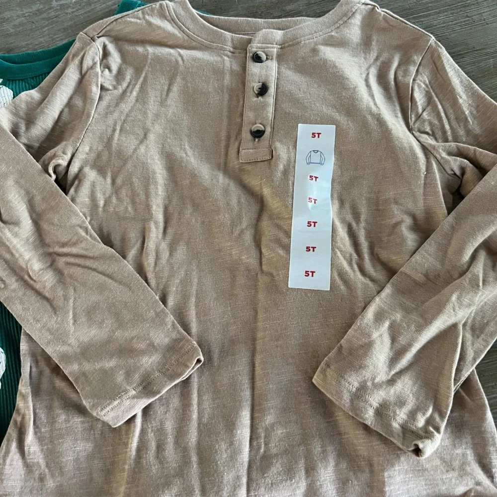 NEW Old Navy Boys 5T Long Sleeve Shirt Bundle Polar Bear Waffle Henley Dinosaur